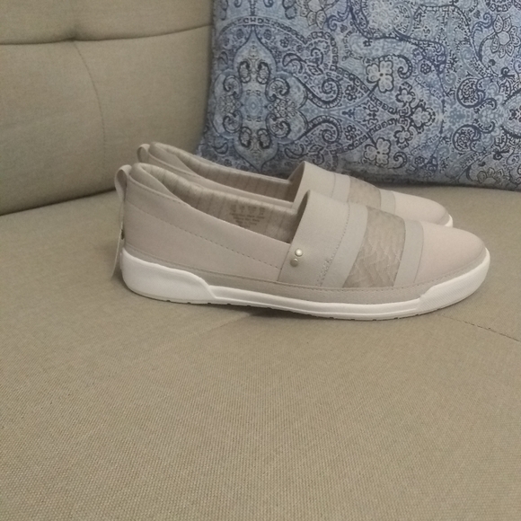 Ryka Olivera slip-on flats silver cloud NWT - Picture 4 of 8